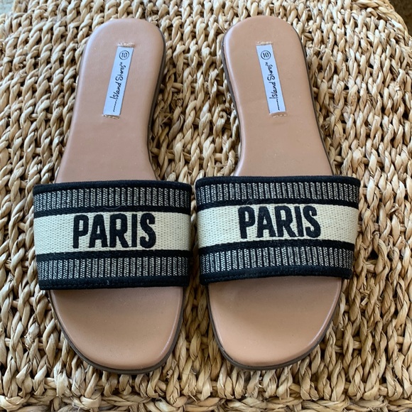 island shores Shoes - Brand new!  Canvas embroidered slip on’s.